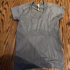 Lululemon Athletica Charcoal Heather Tee